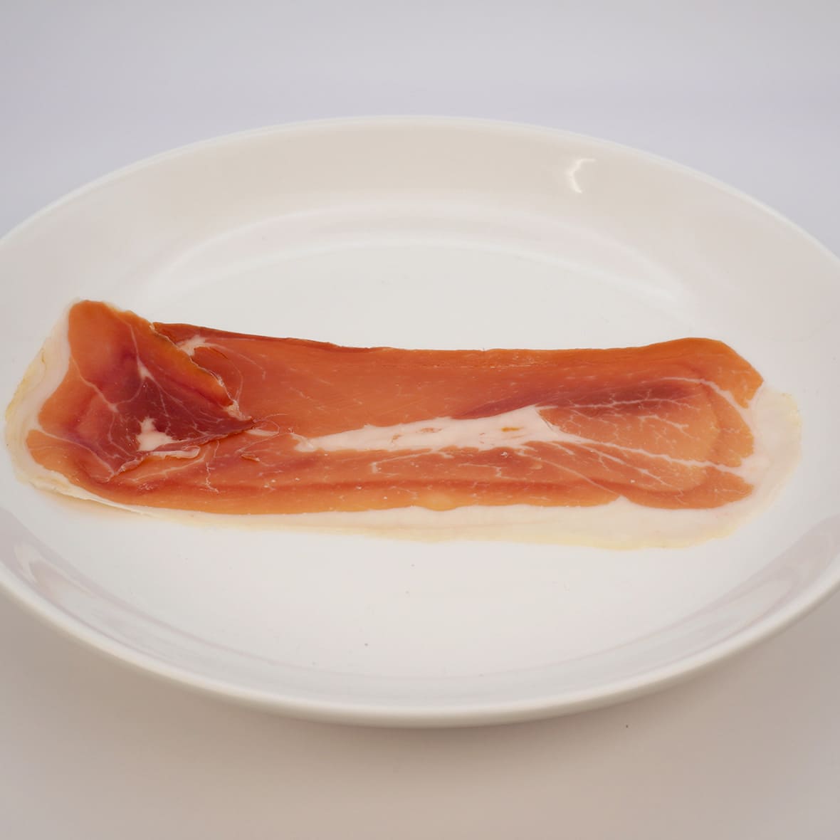 スペイン産ハモンセラーノスライス100g(14ヶ月熟成)