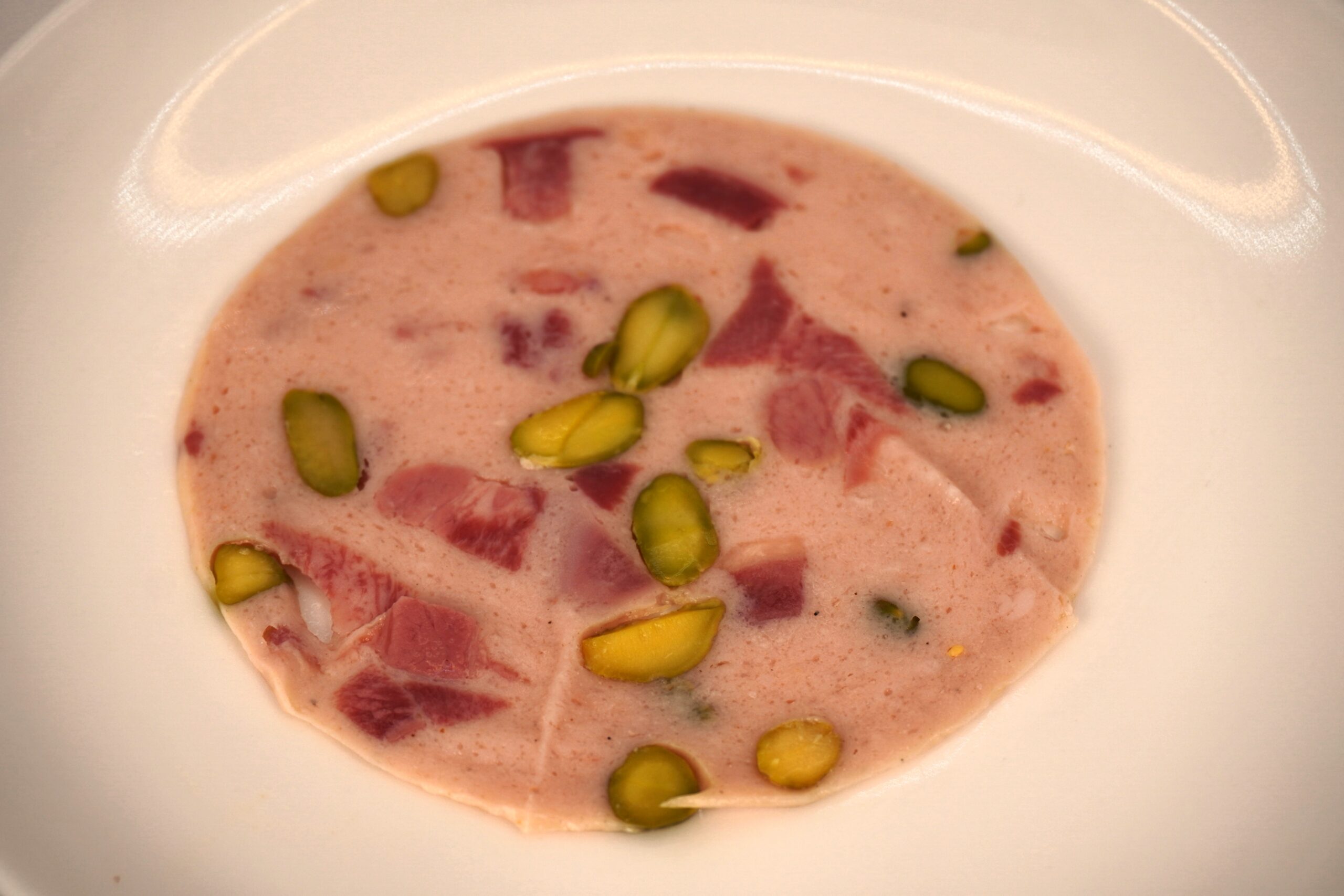 豚タンとピスタチオのソシソン・スライス100gx10pk入り 1kg